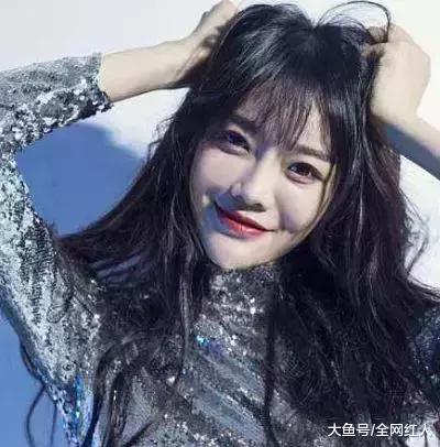 苪甜甜奔赴济南签约, 重新定义合同路线