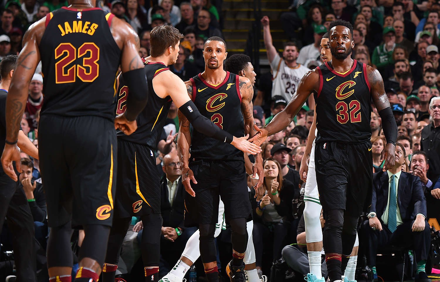 nba东部决赛骑士vs凯尔特人抢七大战及赛后图片