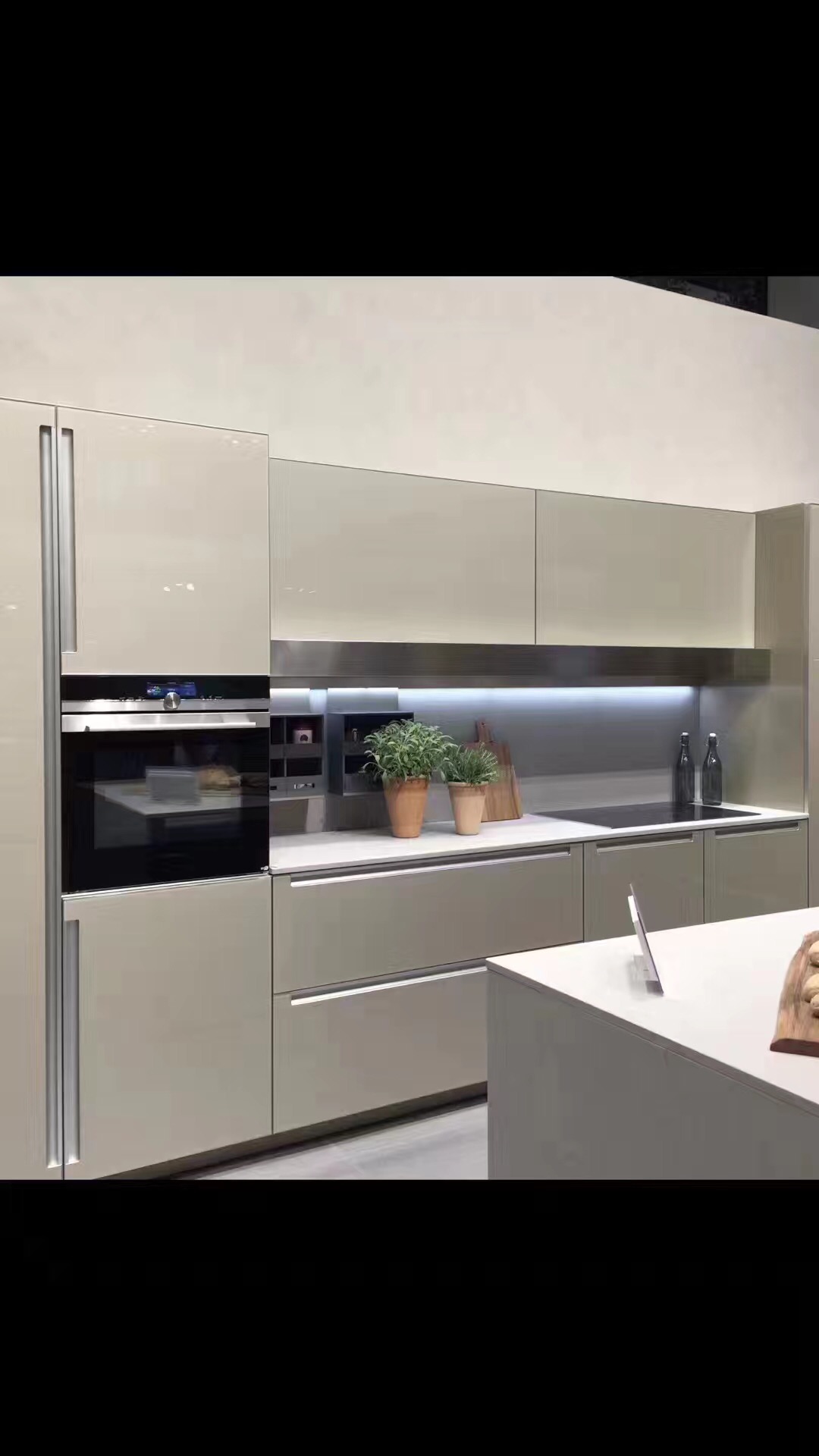 米兰展上的venetacucine意大利威乃达新品橱柜