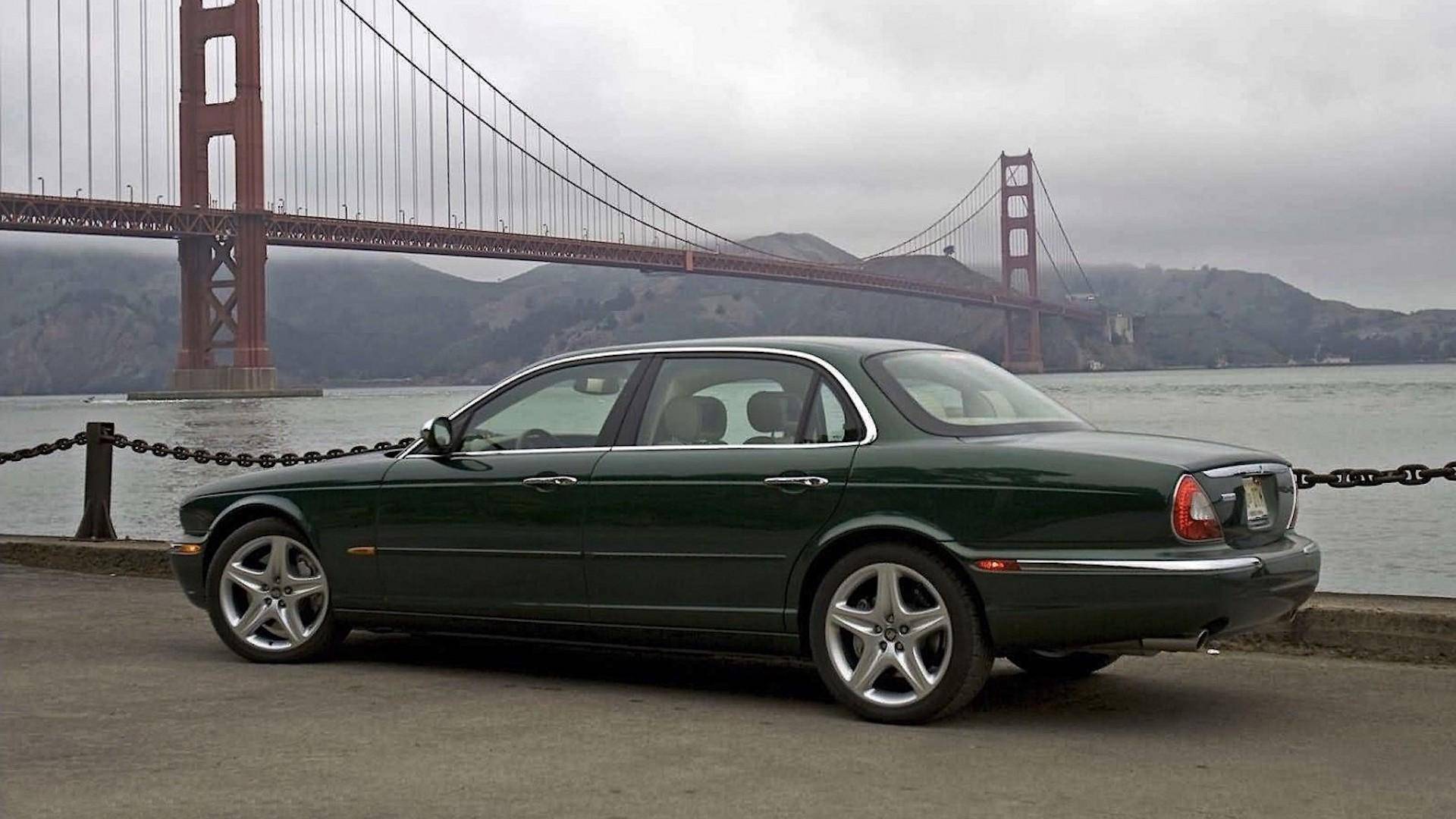 捷豹xj的后半生,曾比奥迪a8轻290kg,600马力v8造就暴力机器