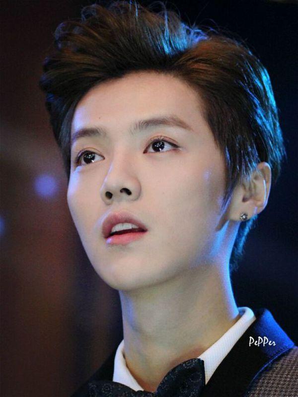 一双眼睛毁掉整张脸,这些男明星的眼睛简直逆天