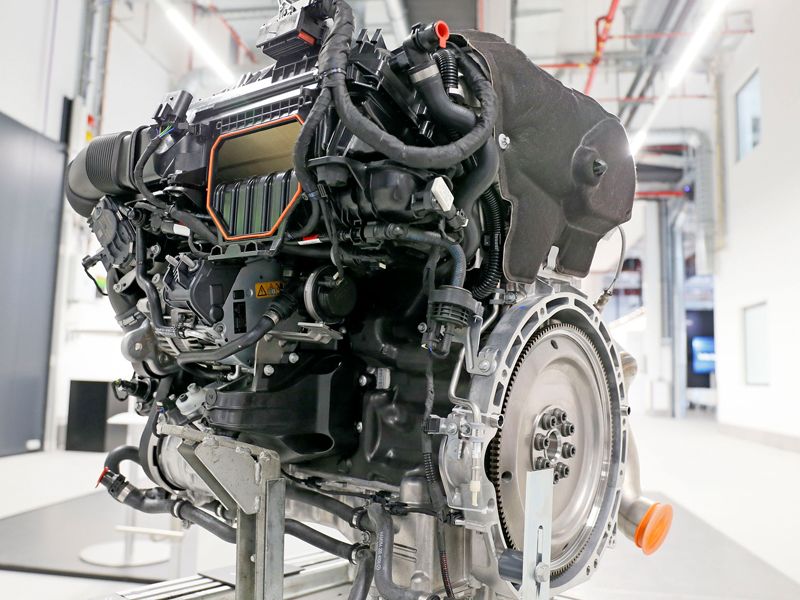 更为稳定的做功特性,不必像现款车型所搭载的v6引擎一般配备平衡轴