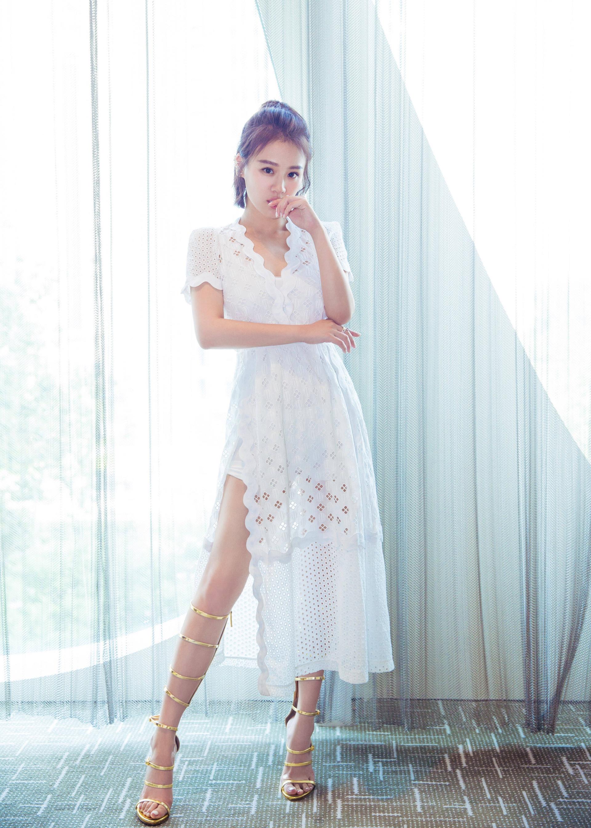 马思纯体重疑反弹穿衣风格却超赞网友难怪欧豪那么迷恋你