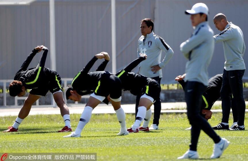 皇冠体育足彩游戏规则:邂逅世界杯第9期:老婆