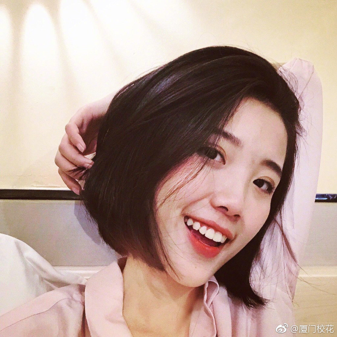 中国传媒大学大一新生来自福建南平很可爱的女生你觉得几分呢