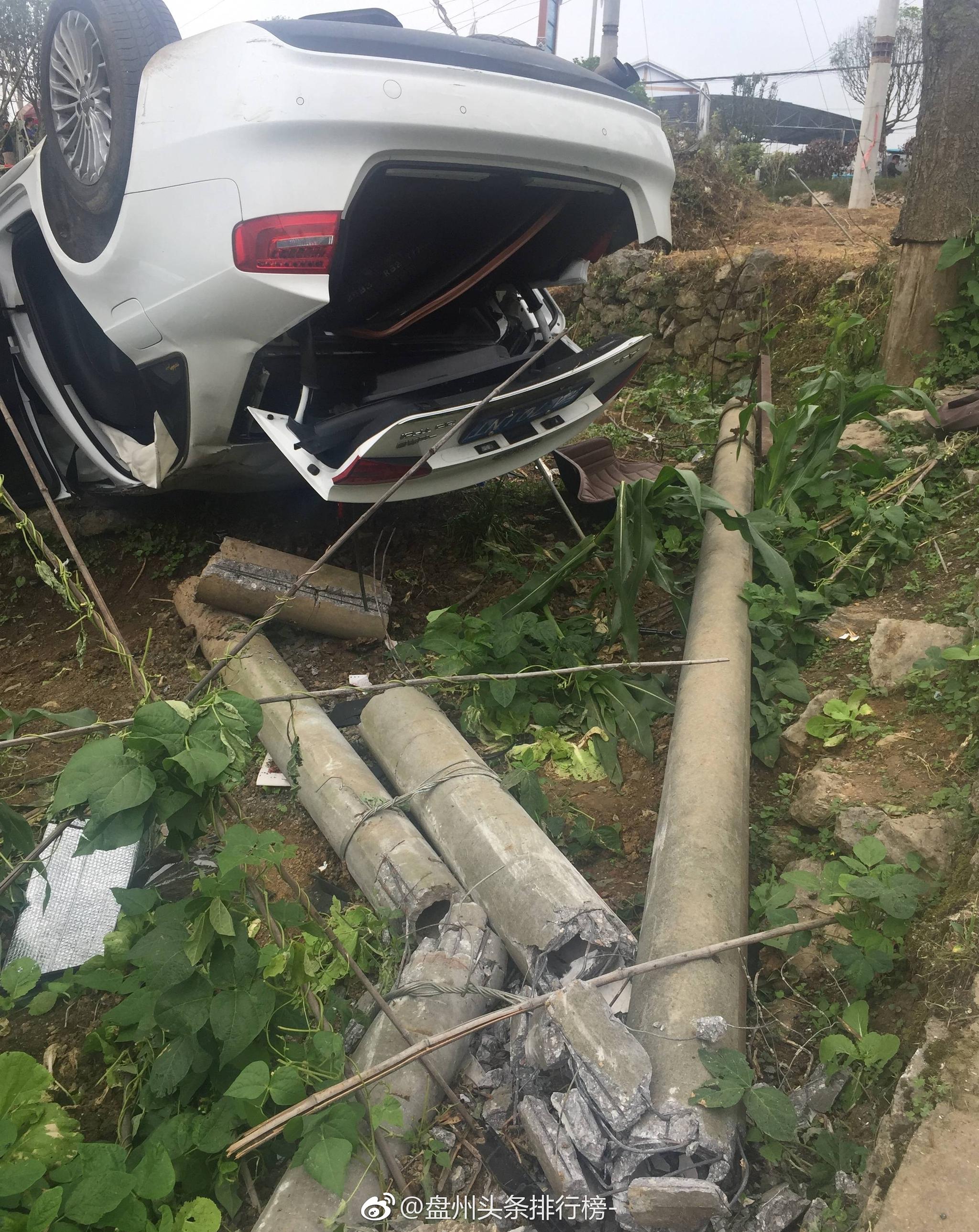 郎岱四叉路口发生一起离奇单车交通事故!