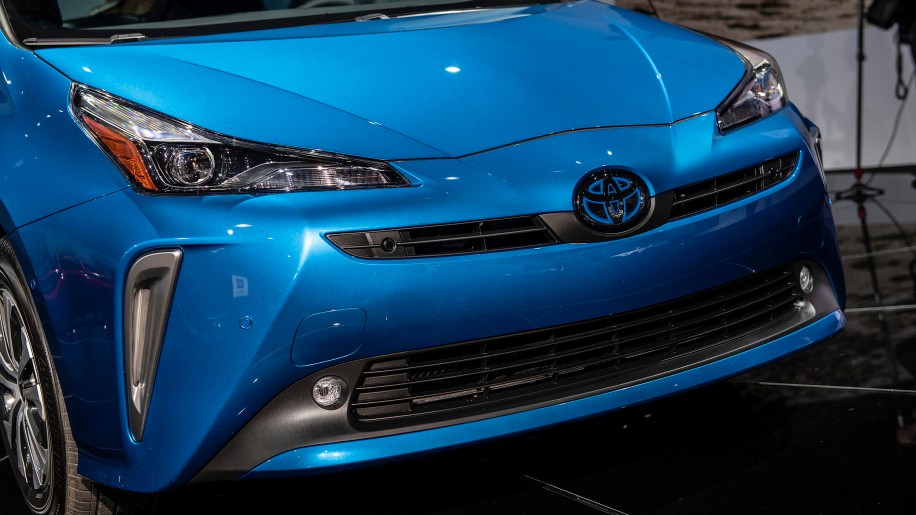 2019款 丰田 普锐斯 awd-e