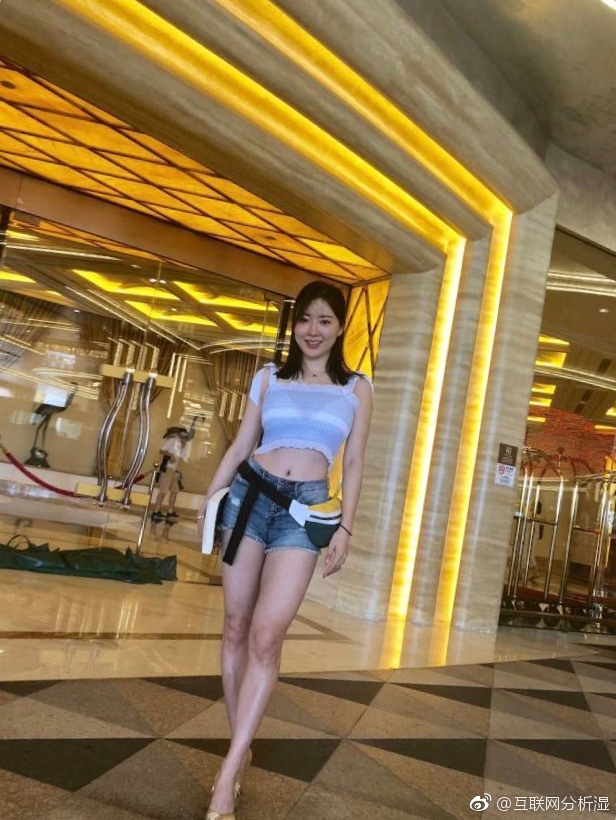 蒋娉婷166f一个把不知妻美刘强东套路了的女子