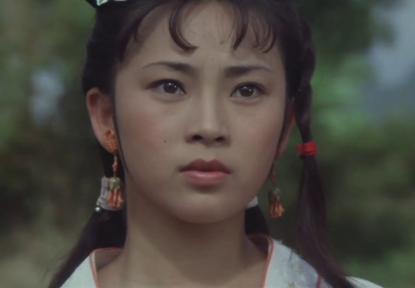 李连杰的前妻黄秋燕年轻时候剧照好美,你给打几分?