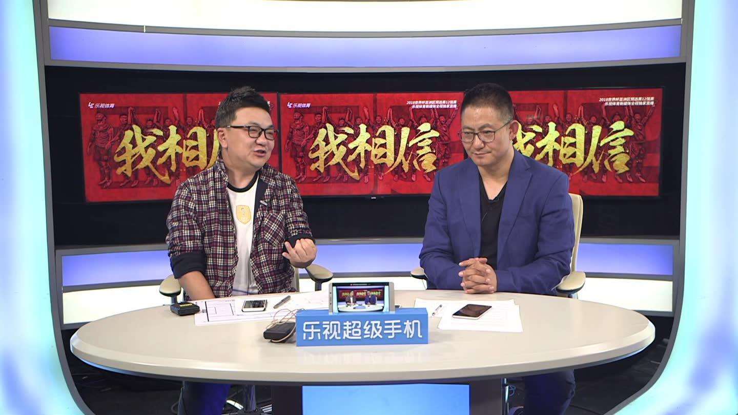 "克韩"本命楼坚,是《体坛周报》的记者,报道国际足球十余年,两人的