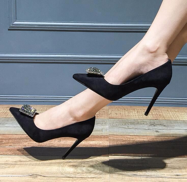 尖头高跟鞋优雅女神范诠释小女人的性感