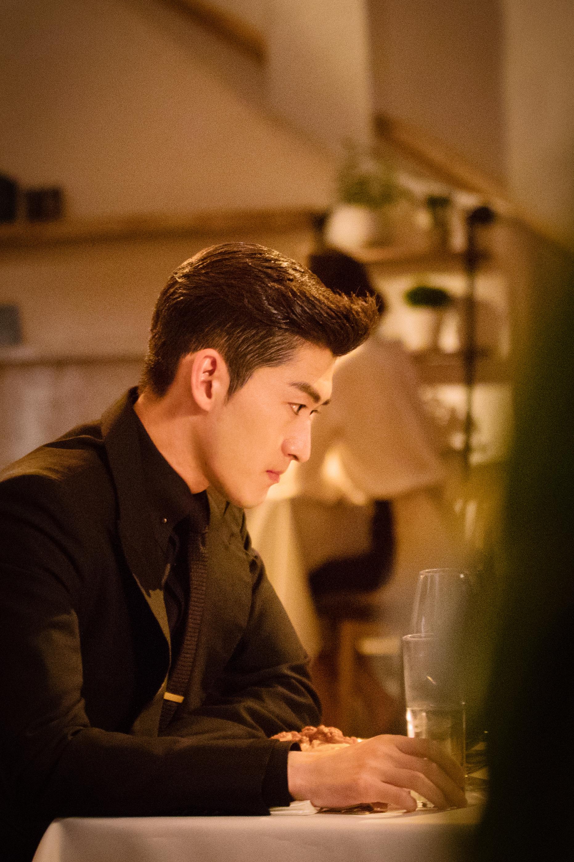 占南弦@张翰 的侧颜杀,了解一下!