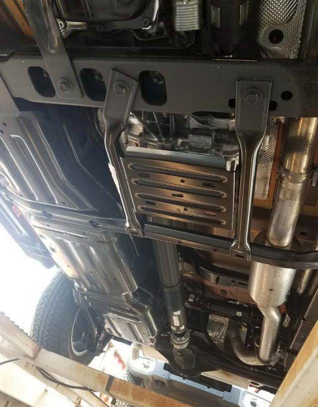 18款牧马人大量发车中,底盘首次曝光,网友:分期也要买一台