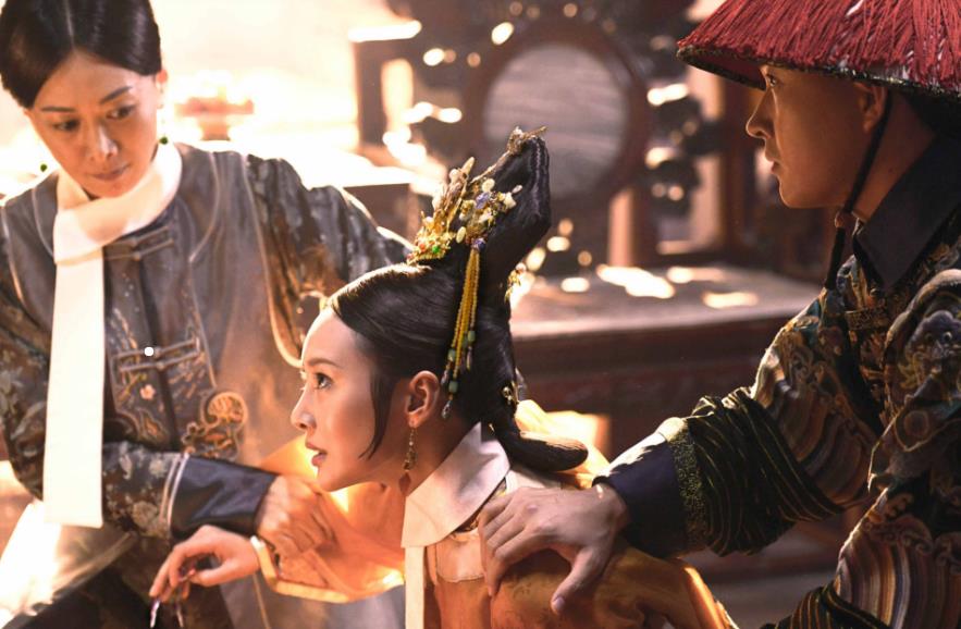 一个小宫女,她和凌云彻也是情投意合但是后来的时候,因为进忠的挑唆