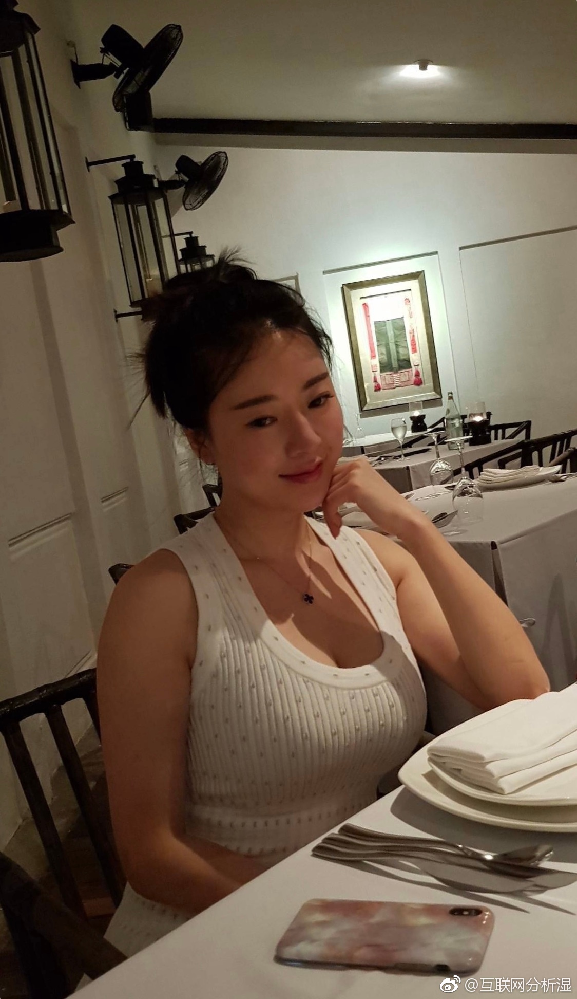 蒋娉婷166f一个把不知妻美刘强东套路了的女子