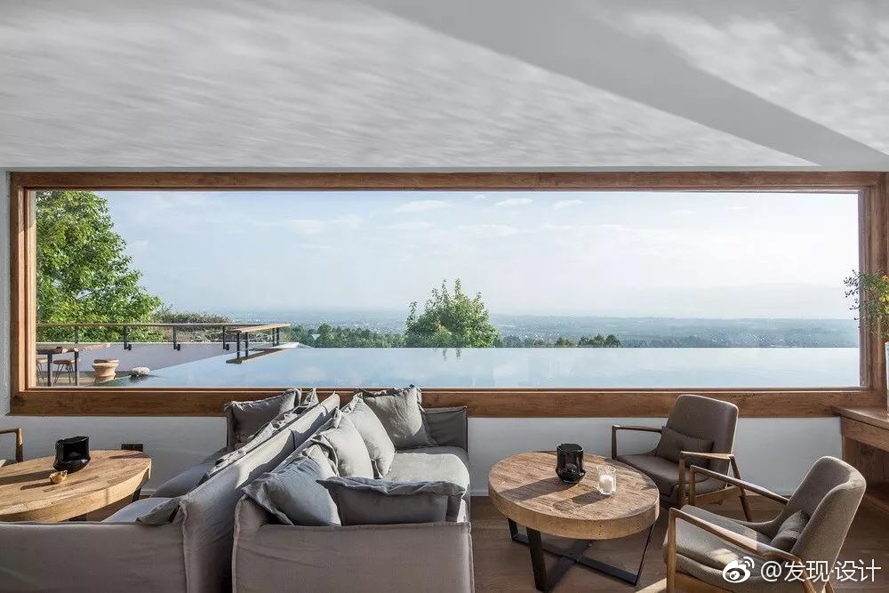 大理拾山房精品酒店交流和观景融为一体经过精心计算高度的横向长窗