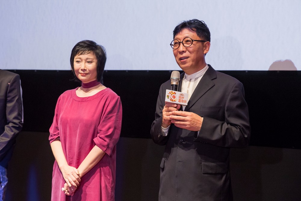 正文             演员韩童生,郑铮出席