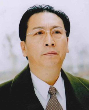 他是李幼斌的同学,曾娶小10岁陈晓旭为妻,低调有实力的老戏骨