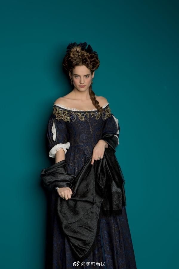 法国路易十四时期的真实服饰还原此为法剧凡尔赛定装照