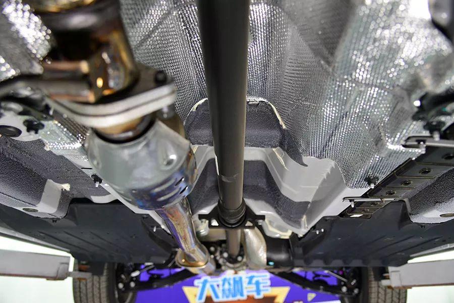 这是一辆纯粹的城市suv,拿它越野请谨慎!