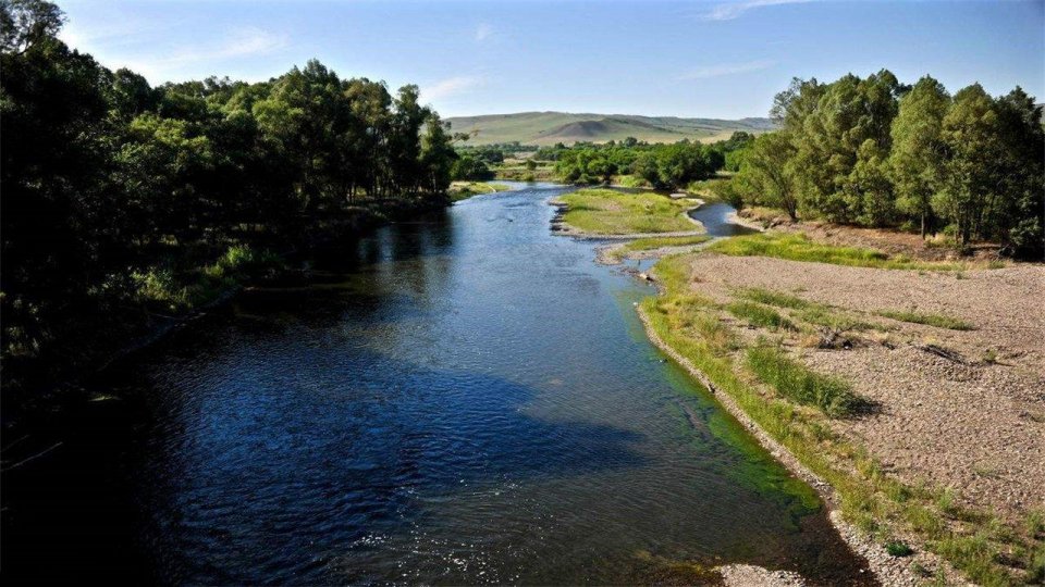 中国最爱国的一条河流出国流一圈再流回来冬天零下不结冰