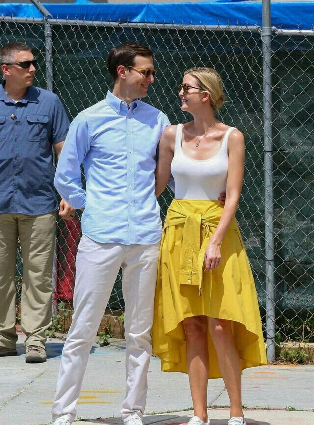 伊万卡不仅出身名贵,美貌不凡,身高也有1米80,但贾里德·库什纳身高1