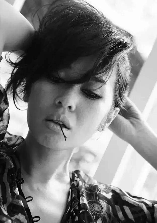 娱乐圈这三男两女5个影帝不接广告,再多钱也不接,怕骗老百姓!