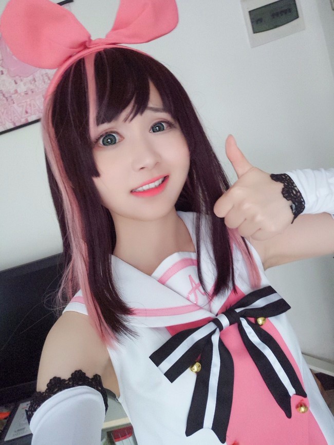 真人cos人工智能障ai酱是不是萌萌哒