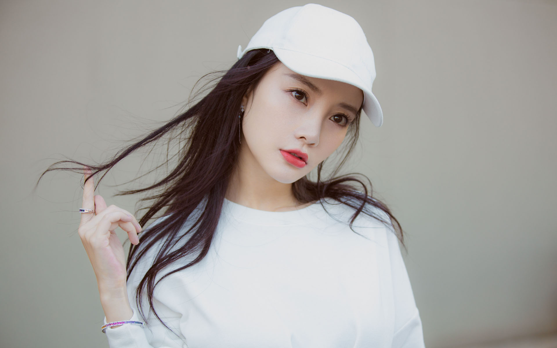 angelababy进不了前三,第一是吴京好友|吴京|卢靖姗|张榕容_新浪新闻