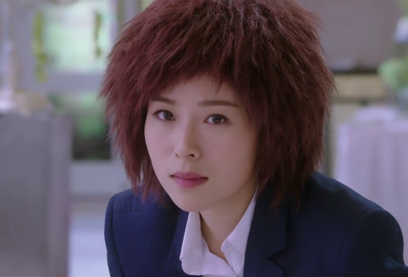 江一燕被称为文静的化身她这个爆炸头的汉子形象也很美