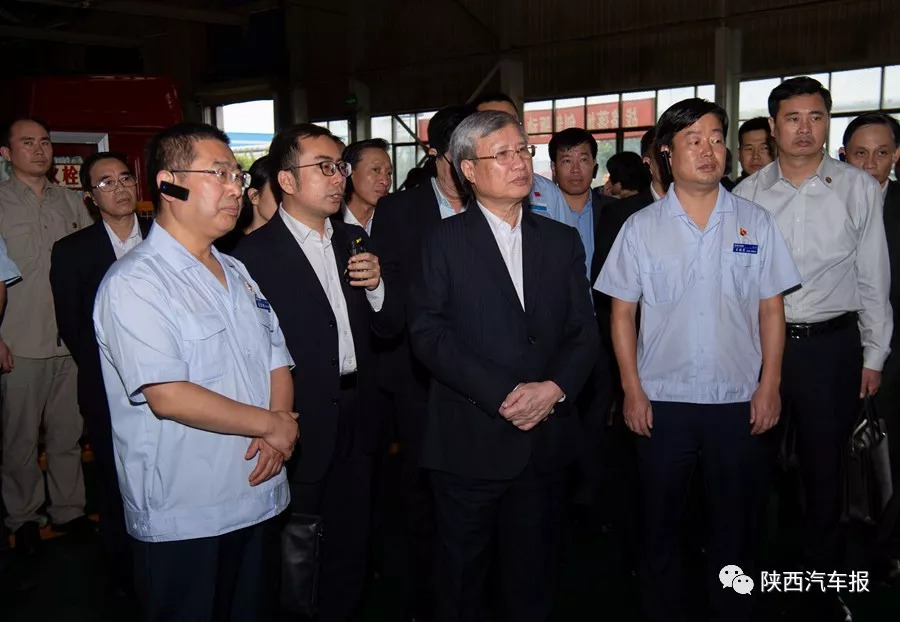 越共中央政治局委员,中央书记处常务书记陈国旺到陕汽参观访问