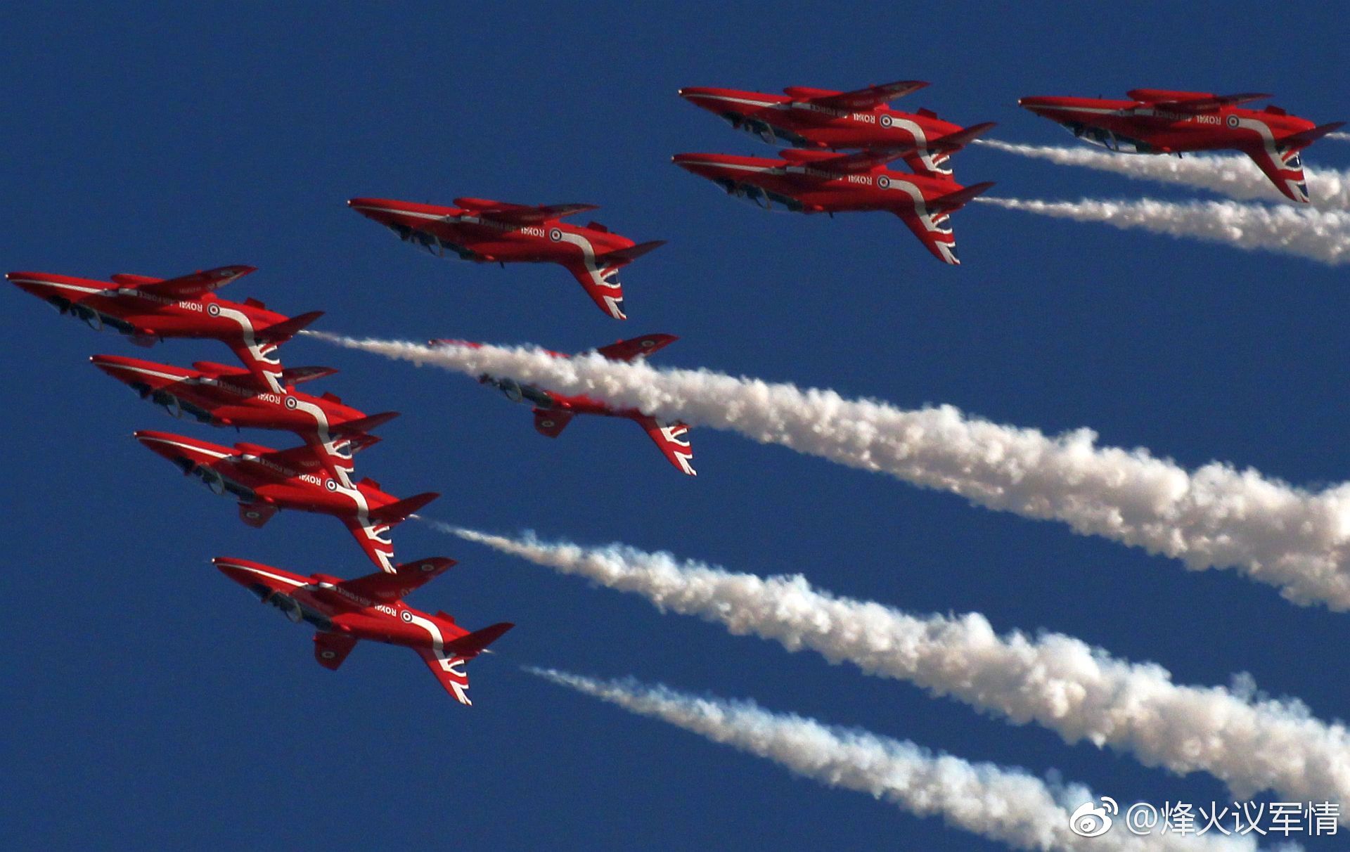 英国"红箭"飞行表演队的风采