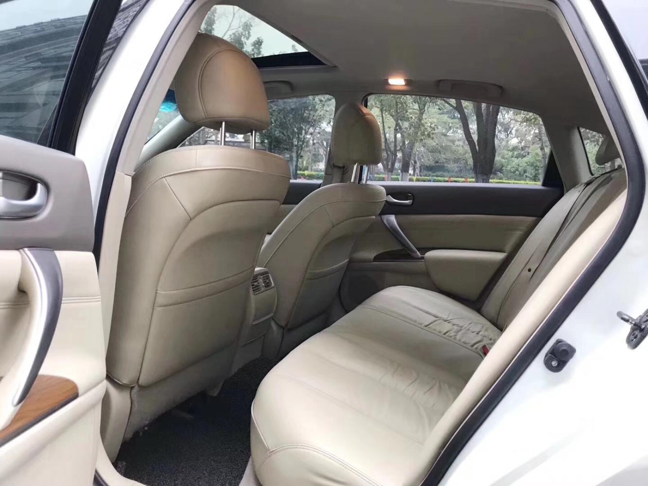 来至"沙发厂"的移动大沙发-日产天籁