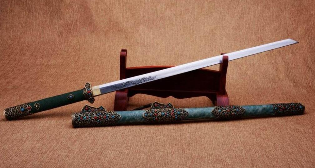 中国古代的刀剑,图一举世闻名,图三造型怪异,你见过其中几把?