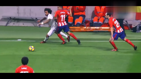 货真的是后卫我怎么觉得马塞洛干的都是前锋的