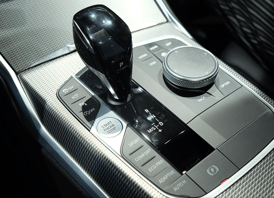 新增电子手刹标配m运动套装, 这样的全新一代宝马3系你期待吗?