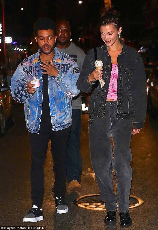 the weeknd和女友bella hadid在纽约一起外出的街拍