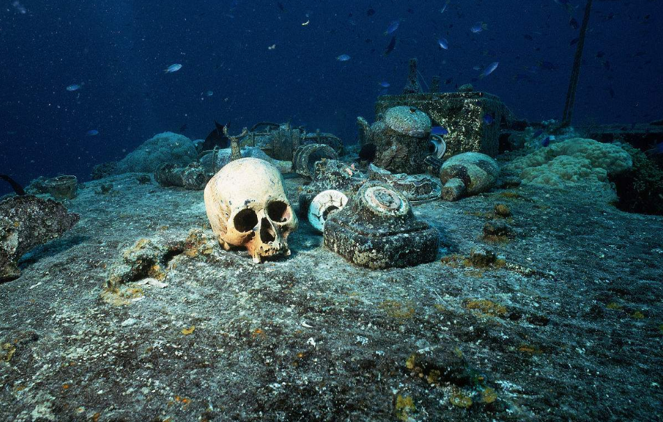 世界十大禁地每年仍有大量游客前往留下了许多未解之谜