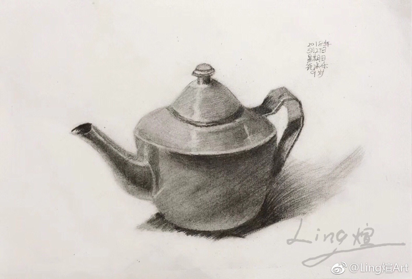 素描班的孩子们最近都在练习各种材质的画法