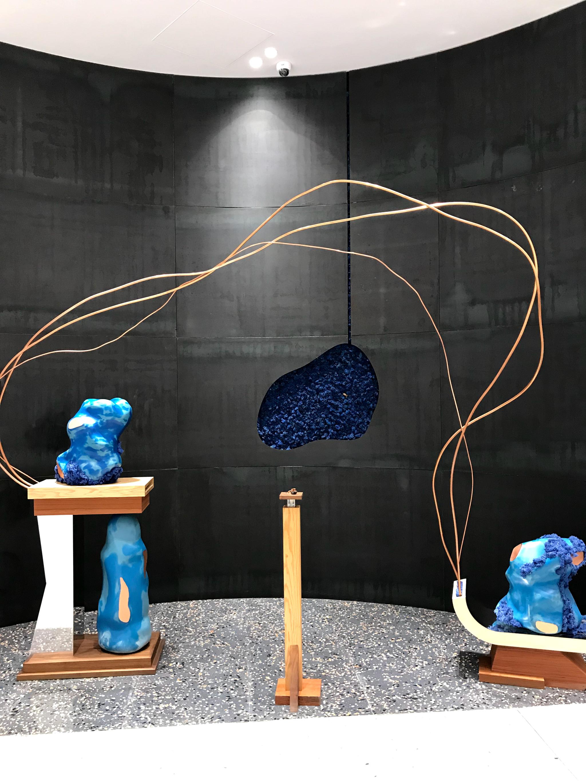 gentle monster 国金店,各种动态装置