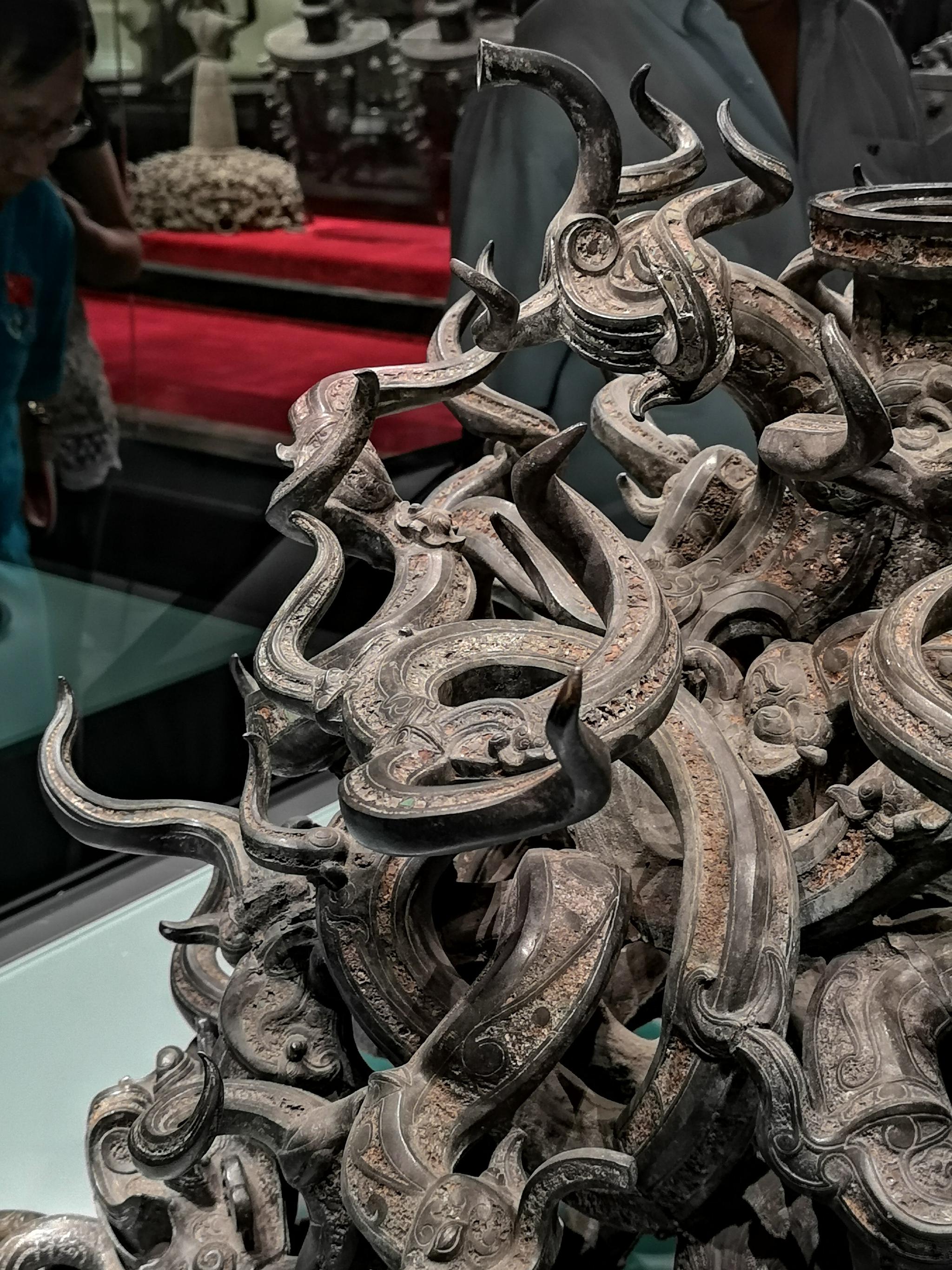 湖北省博物馆藏曾侯乙墓出土青铜鼓座