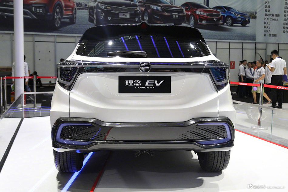 实拍理念全新电动概念车 量产版将在11月广州车展首发-新浪汽车