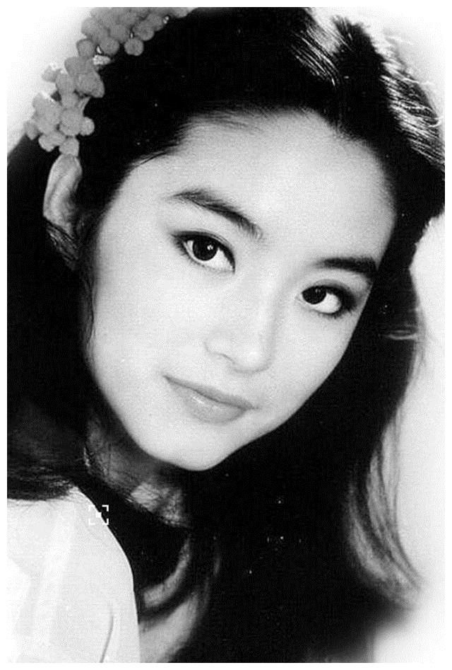 最美女神——林青霞,从电影演员到作家,她是怎样演绎的