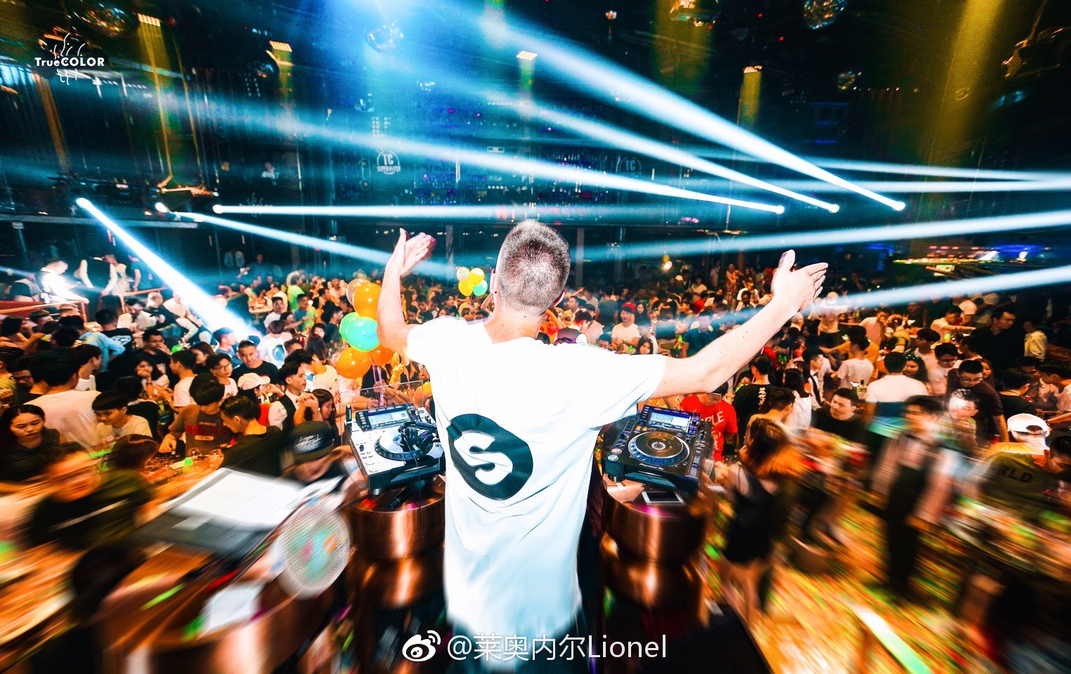 friendships制作人djpascalletoublon亚洲首秀