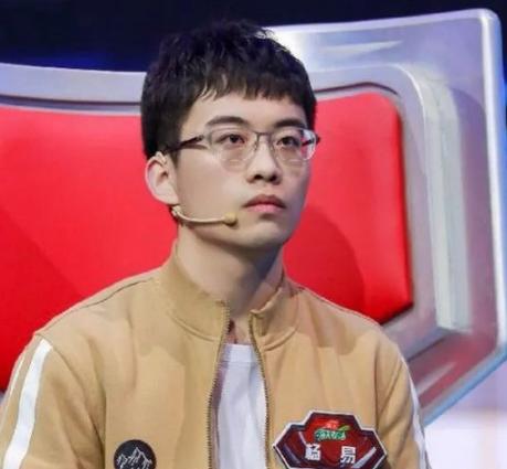 最强大脑杨易变来变去的刘海,一秒男神一秒高中班主任,有点搞笑