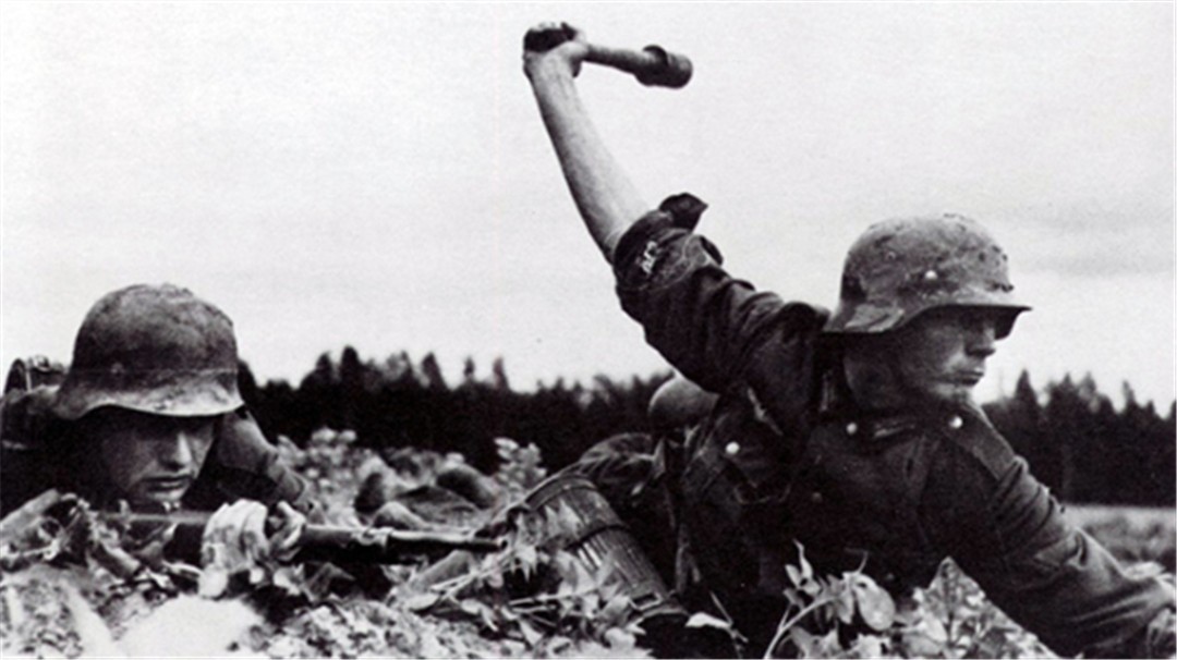 抗日神剧的手榴弹疑云手榴弹接住还能往回扔吗