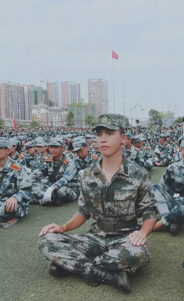 最帅军训教官集来了颜值在线大比拼