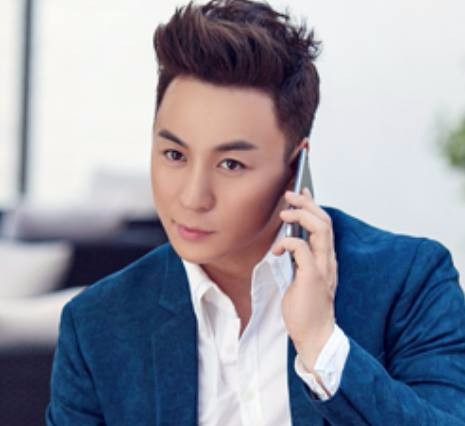 88年的金秀贤,88年的张若昀,88年的释小龙,都输给了高冷男神!