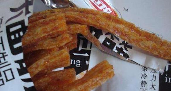 卫龙新品一根辣条1.8米?只可惜重点用错地方