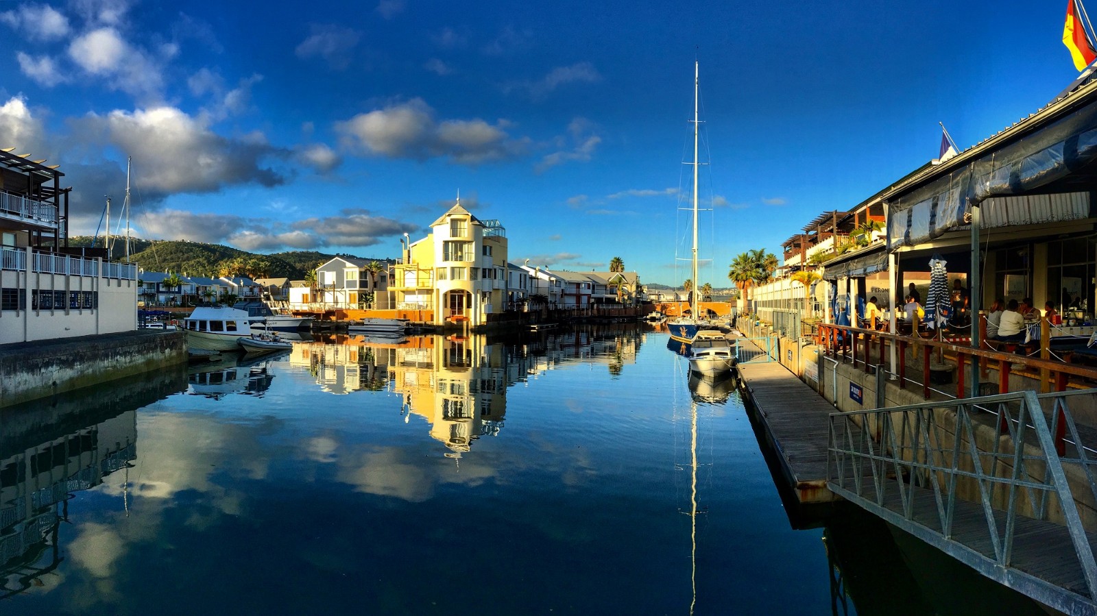 世界真的很美,来一次说走就走的旅行去欣赏世界的美丽!